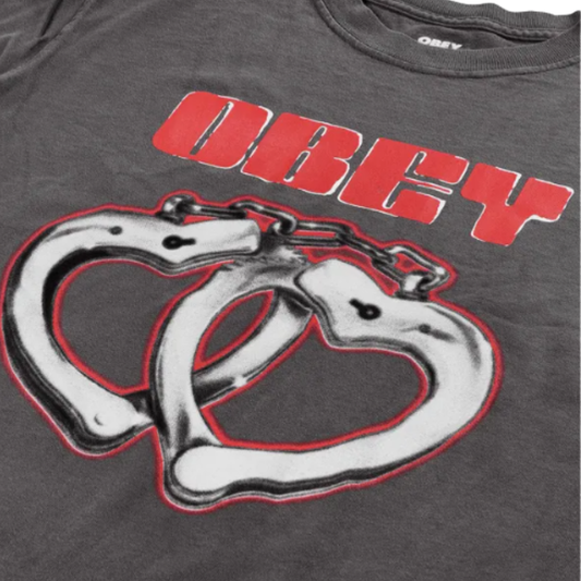 Camiseta Cuffss Obey