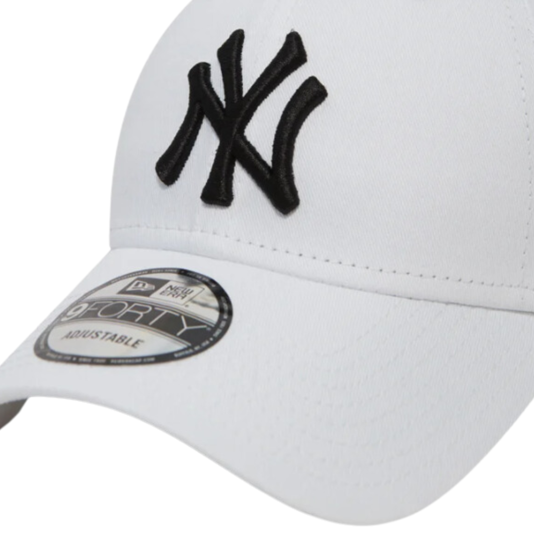 Gorra oficial New Era New York Yankees Essential Blanco 9FORTY