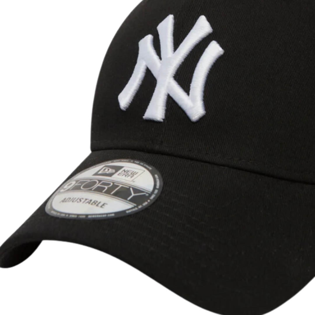 Gorra oficial New Era New York Yankees Essential Negro 9FORTY